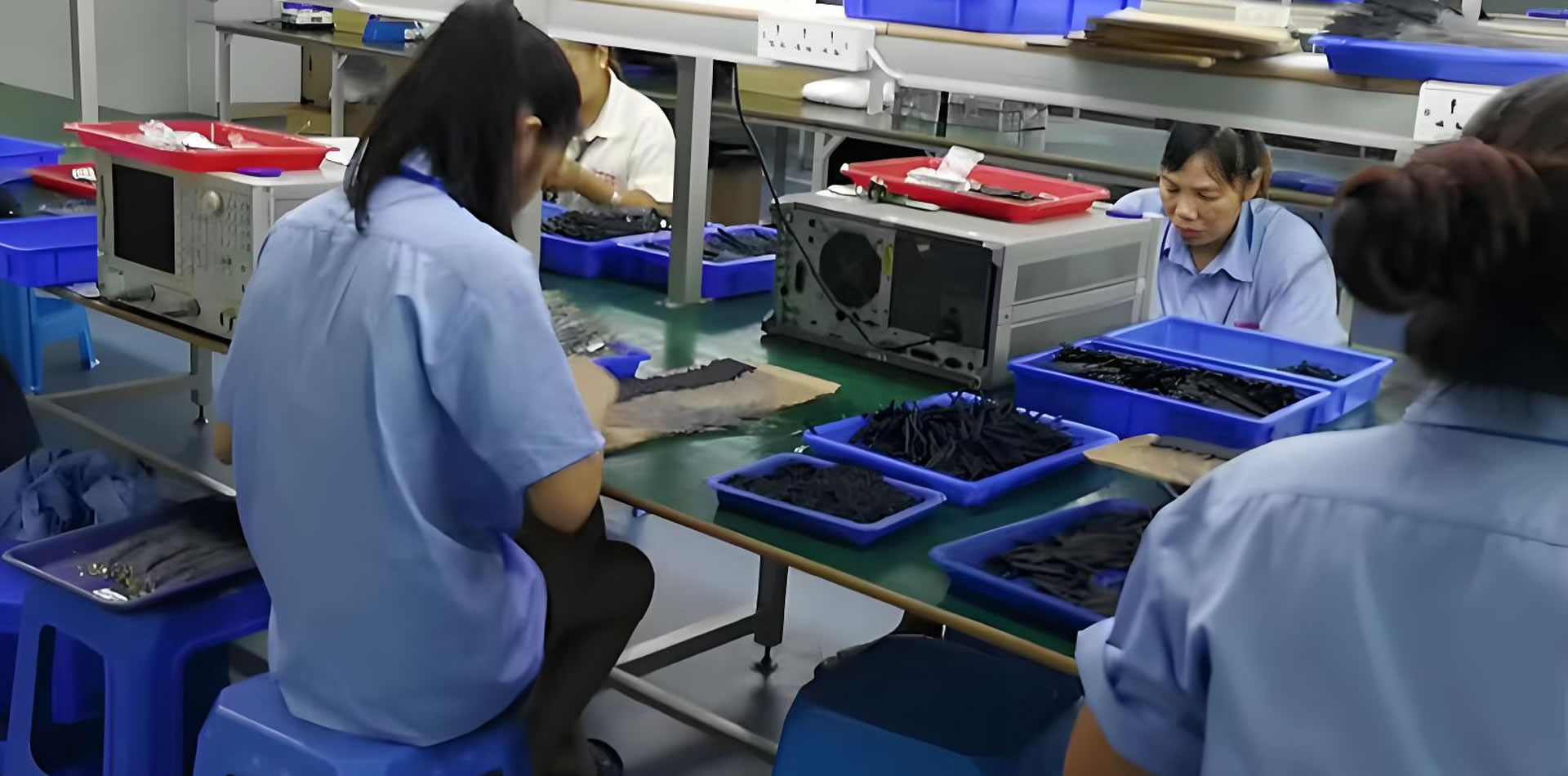 良的生产设备，精密的检测仪器